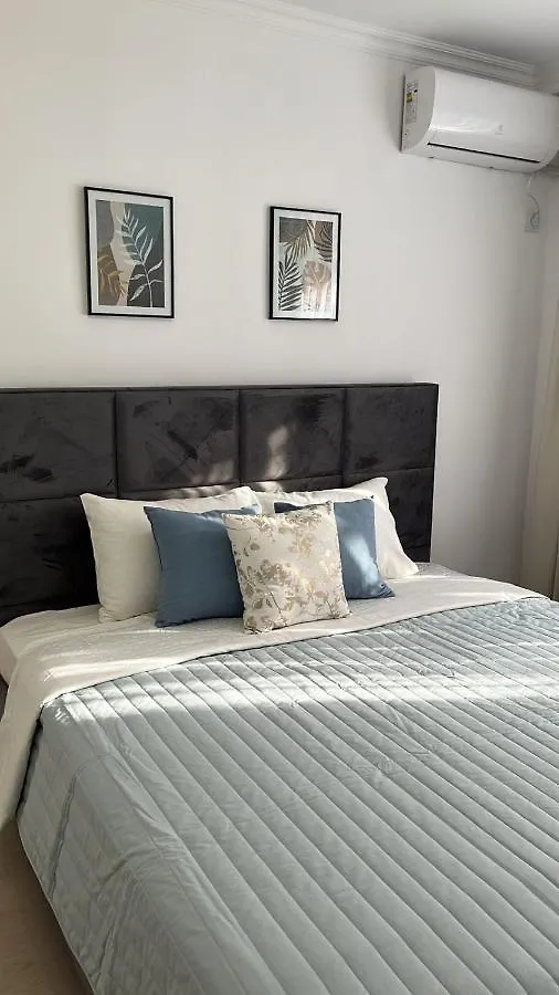 Apartment Квартира В Отличном Районе С Евро Ремонтом Almaty